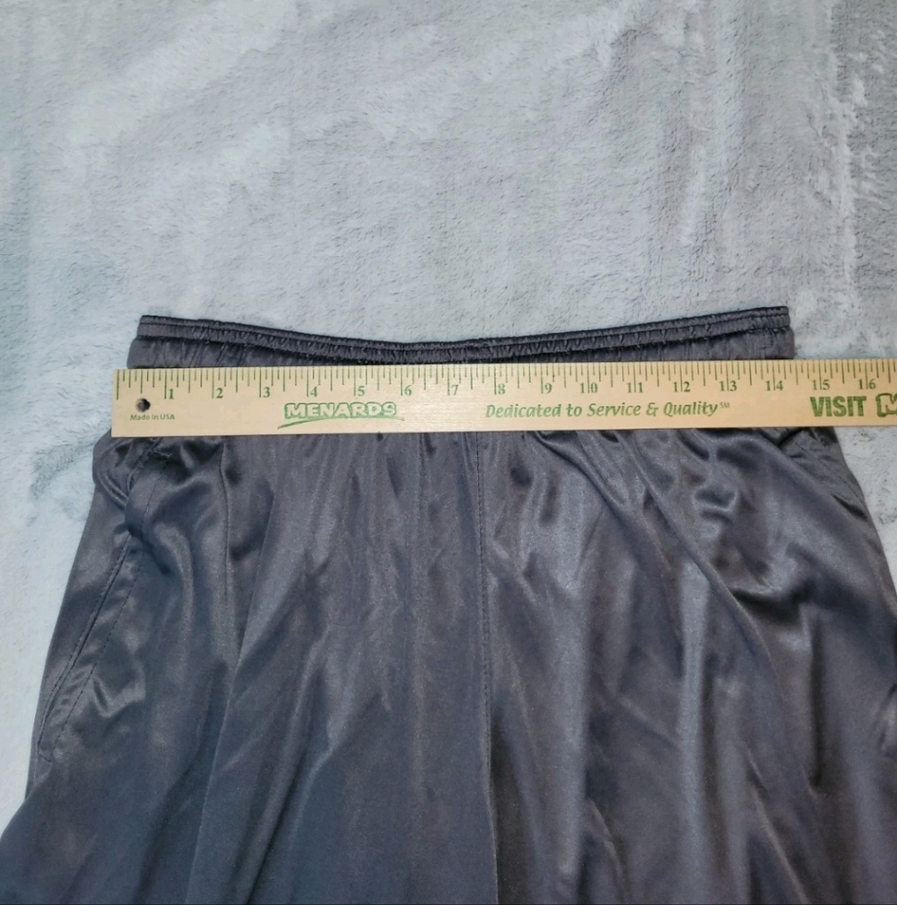 Under Armour Mens XL UA Tech WM Graphic Shorts Gray Dazzle Shiny Athletic Gym - Picture 3 of 10